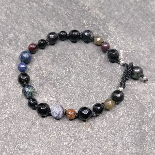 Edelstein Armband Kosmos, handgeknüpft, gehäkelter Verschluss